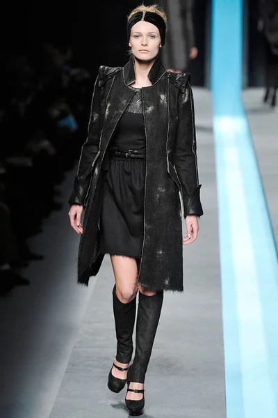 Look 5